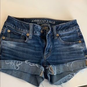American Eagle jean shorts 00